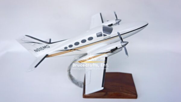 Cessna 425 (N616MG) - Image 3